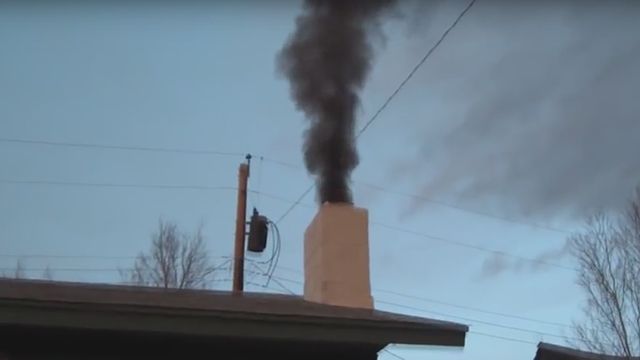 Черный дым из дымохода - признак неполного сгорания топлива