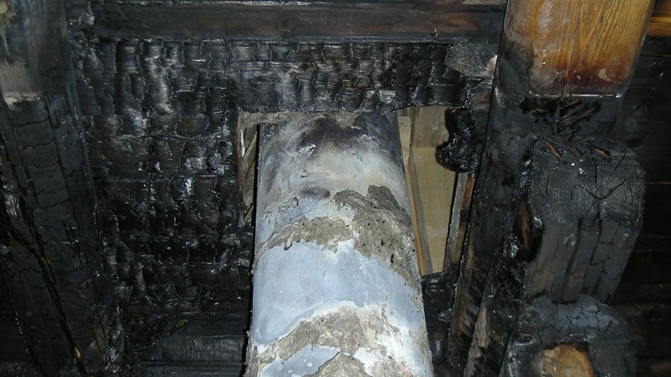 Возгорание деревянного перекрытия