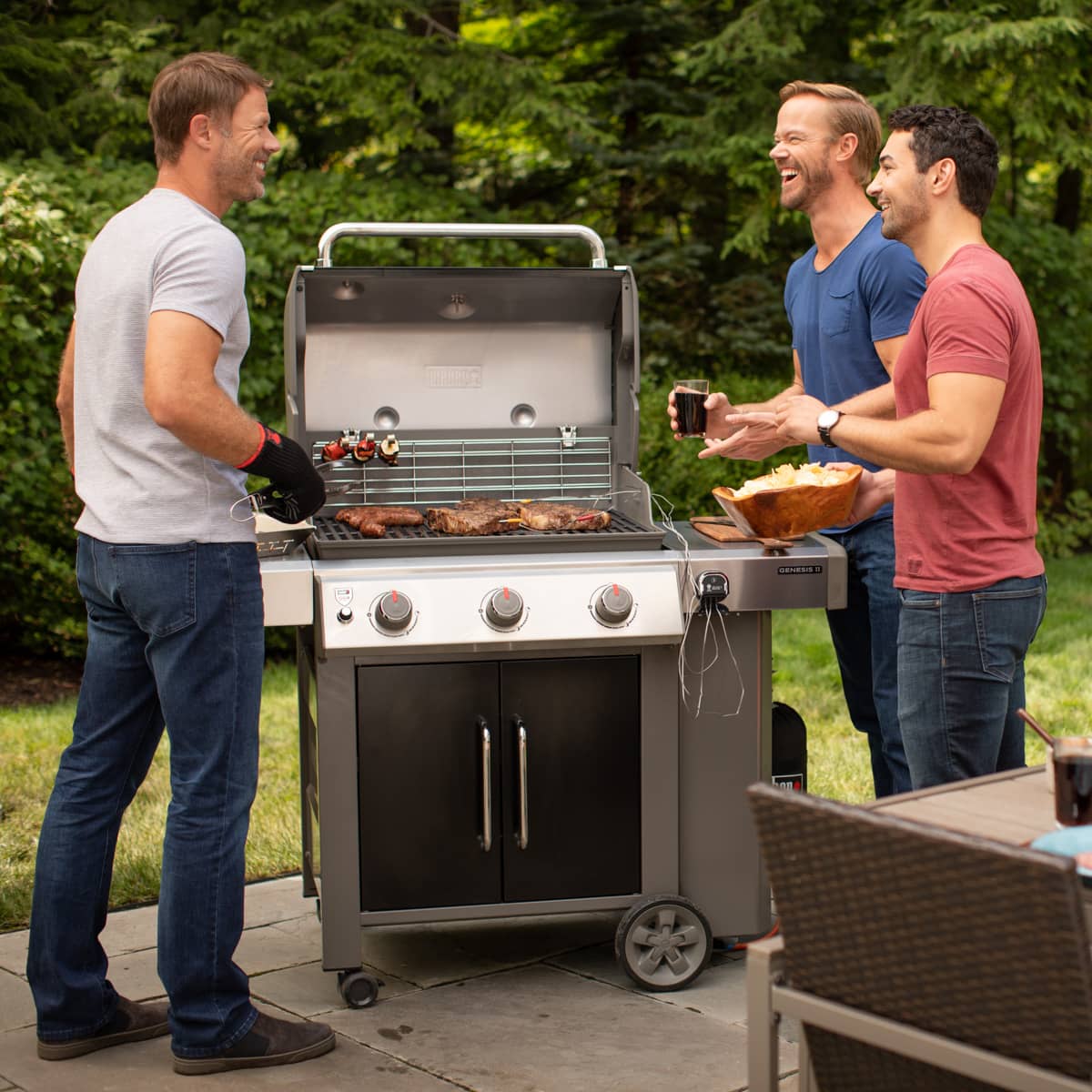 Приготовление блюд на газовом гриле Weber Genesis II E-315 GBS Приготовление блюд на газовом гриле Weber Genesis II E-315 GBS