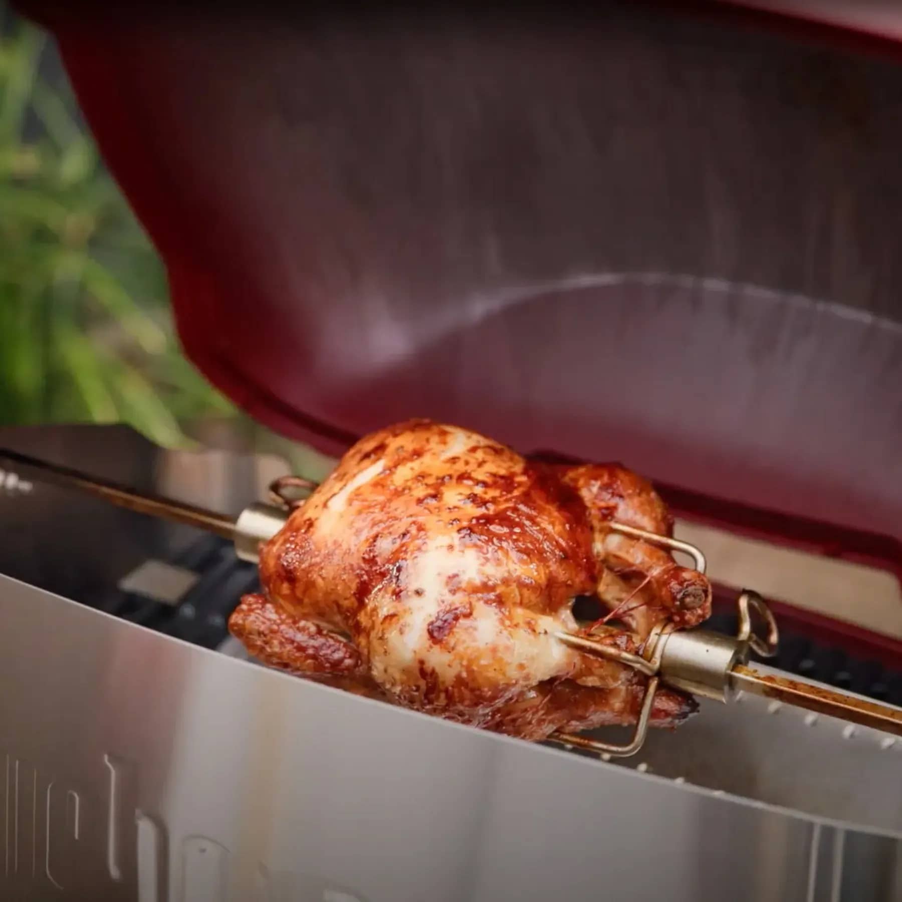 Вертел Weber Q2000N с электромотором для газовых грилей Вертел Weber Q2000N с электромотором для газовых грилей