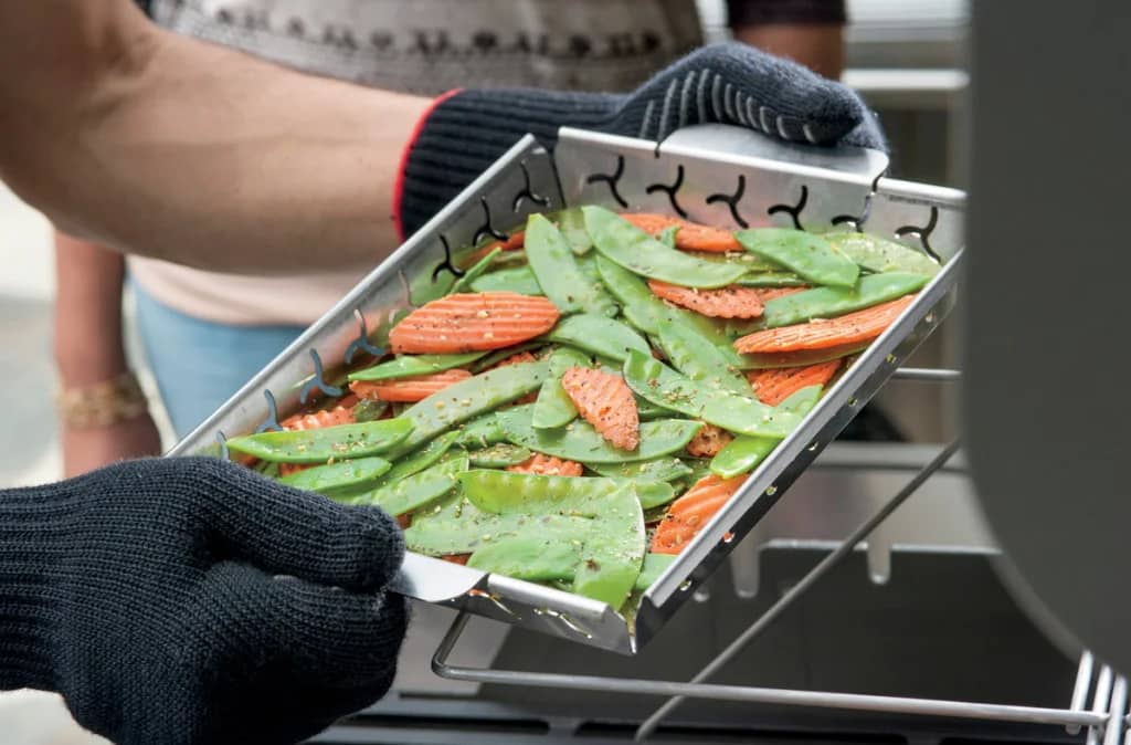 Корзина-сетка для барбекю Weber нержавеющая сталь Корзина-сетка для барбекю Weber нержавеющая сталь