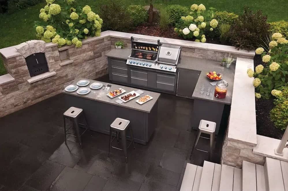 Летняя кухня Napoleon Oasis 200 с грилем Big 32, общий вид Летняя кухня Napoleon Oasis 200 с грилем Big 32, общий вид