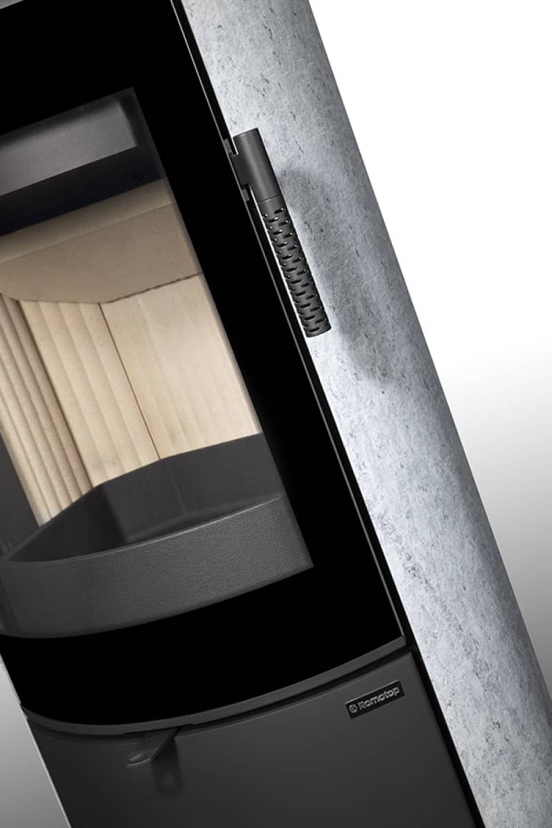 Дровяная печь ROMOTOP LUGANO 02 с фронтальным стеклом Дровяная печь ROMOTOP LUGANO 02 с фронтальным стеклом